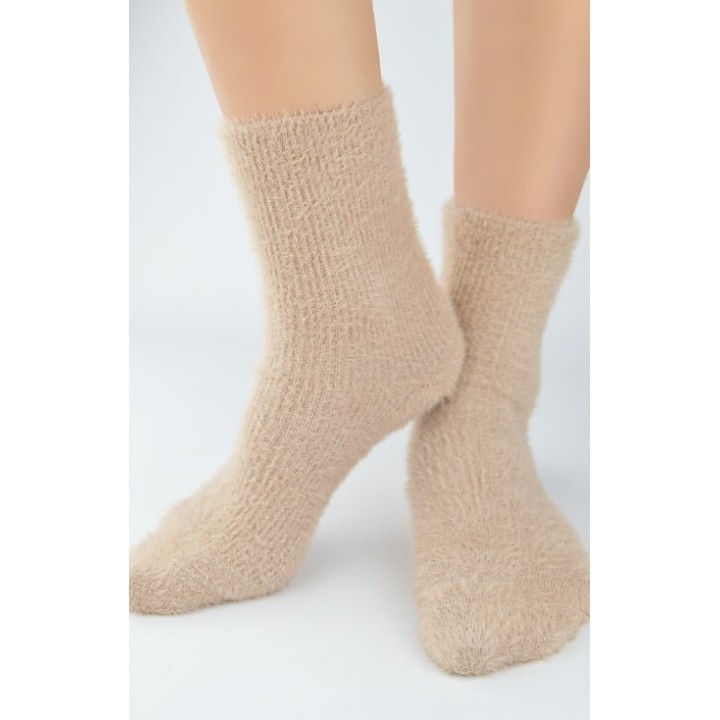 Жіночі гладкі шкарпетки із люрексом Noviti SB079 36-41