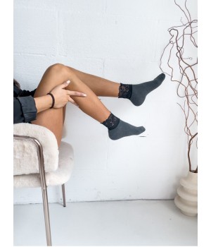 Жіночі гладкі шкарпетки Milena 37-41