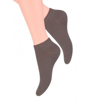 ШКАРПЕТКИ STEVEN 052 GL 38-40 темно-бежевого кольору