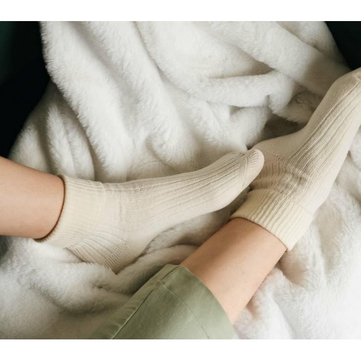 ЖІНОЧІ ВОВНЯНІ ШКАРПЕТКИ STEVEN 093, 38-40, екрю