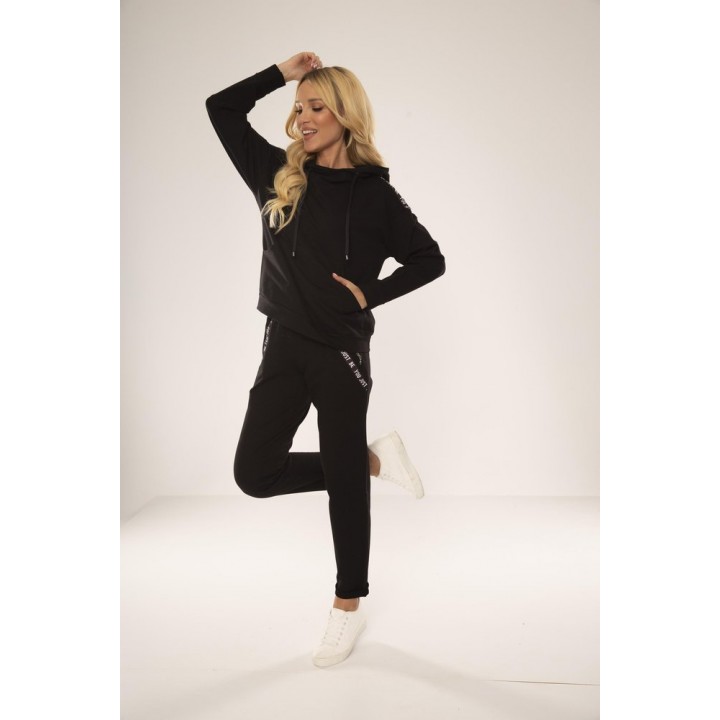 Спортивный костюм DE LAFENSE 496 JUST BLACK /XXL