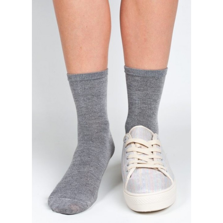 Бамбуковые носки REGINASOCKS 4850 серые, размеры 38-41