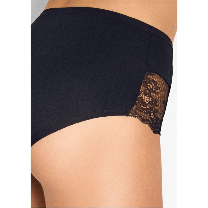 ЧОРНІ МЕРЕЖИВІ ТРУСКИ MARILYN JULIA /S
