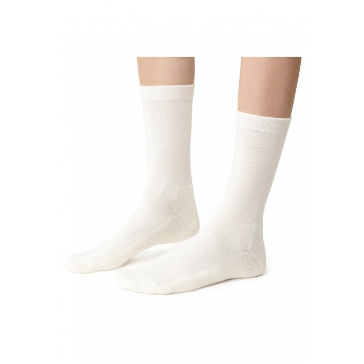 Женские полумахровые носки Steven 130, цвет экрю, размер 35-37