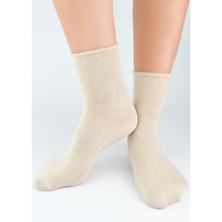 Медичні шкарпетки NOVITI SB103-U-05 бежеві 39-42