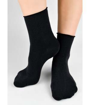 Носки NOVITI SB014-W-02 без ремешка, черные, размеры 39-42