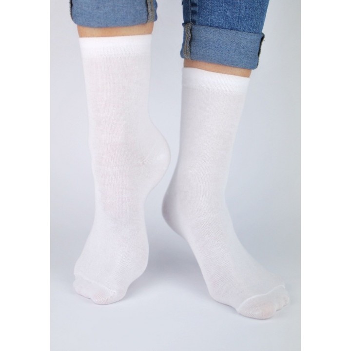 Детские носки NOVITI SB005-U-01, белые, размер 23-26