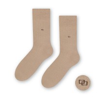 SKARPETY STEVEN 056 MĘSKIE GŁADKIE BEŻ 42-44